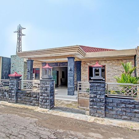 Oyo 91353 Hotel Surya Andesa Klaten Exterior foto