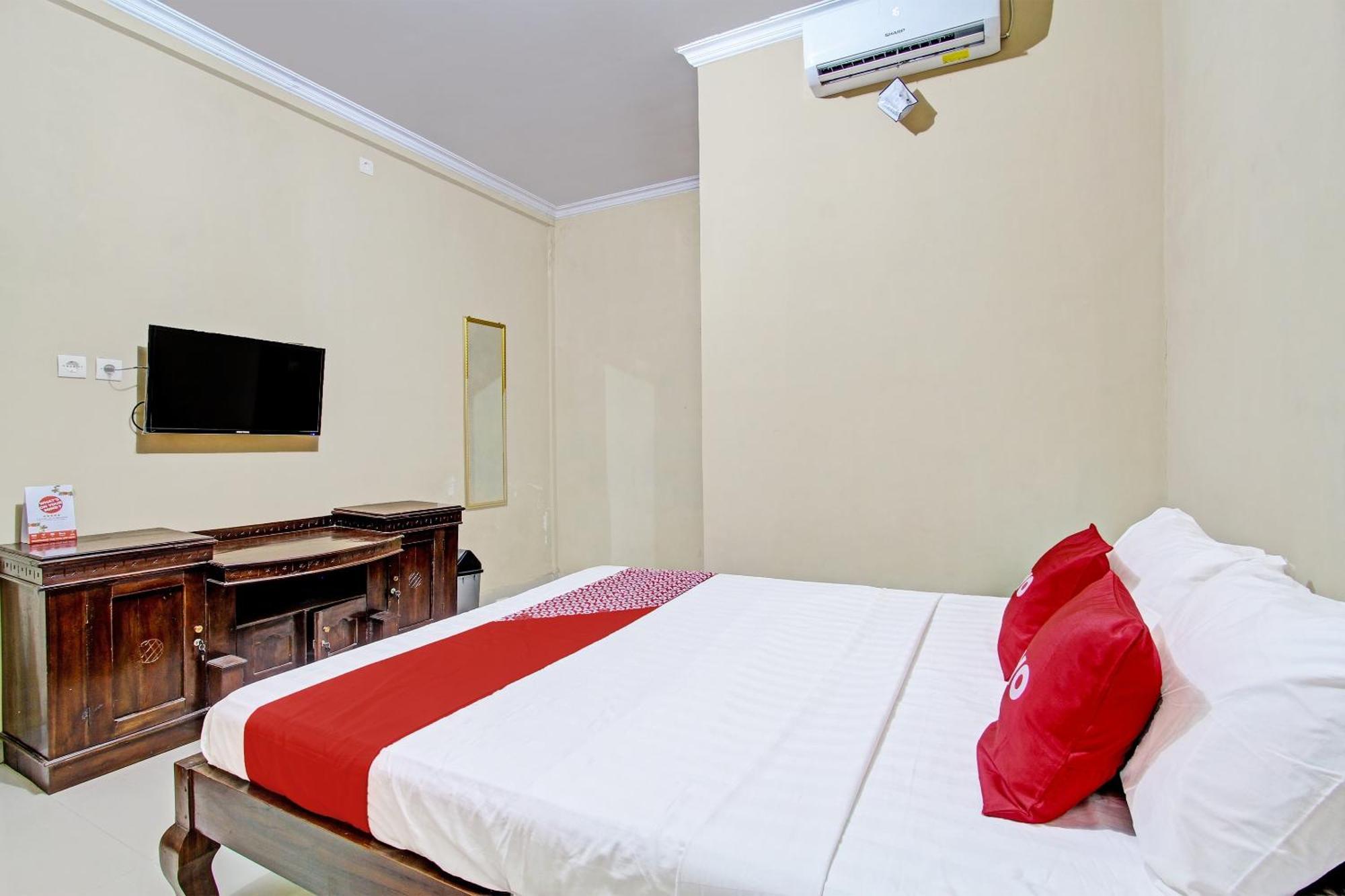 Oyo 91353 Hotel Surya Andesa Klaten Exterior foto