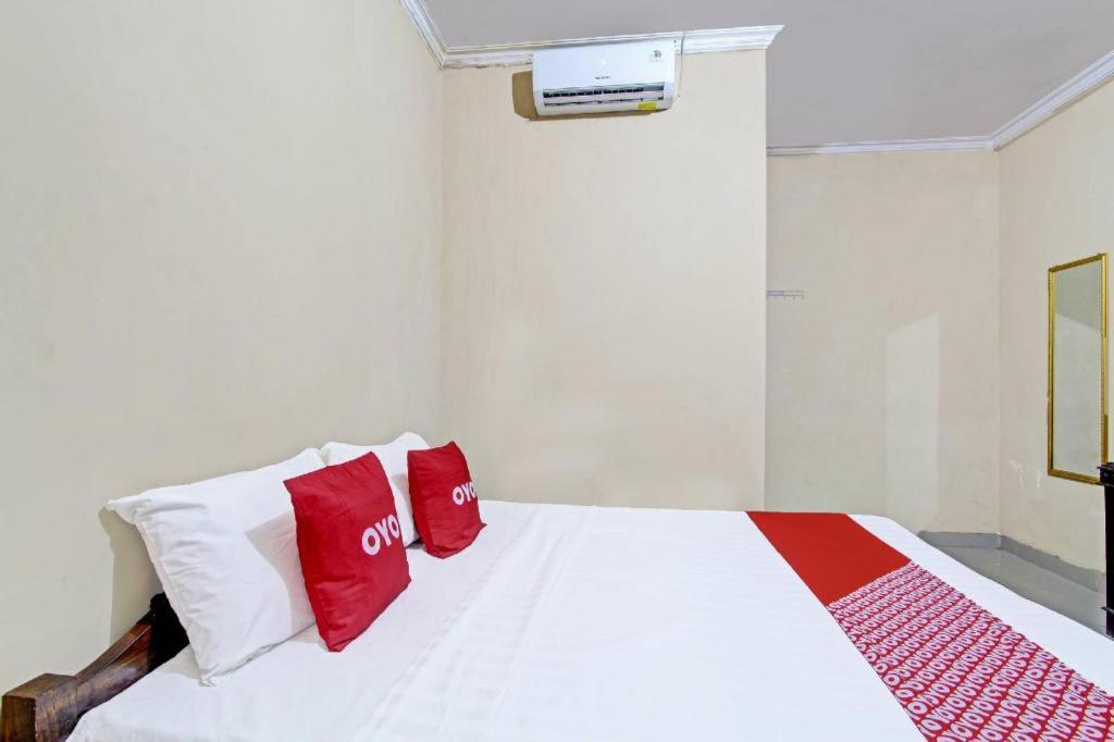 Oyo 91353 Hotel Surya Andesa Klaten Exterior foto
