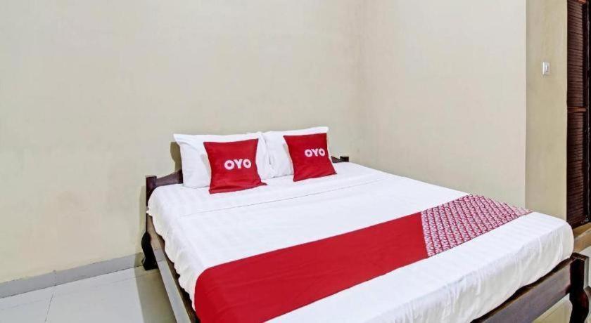 Oyo 91353 Hotel Surya Andesa Klaten Exterior foto
