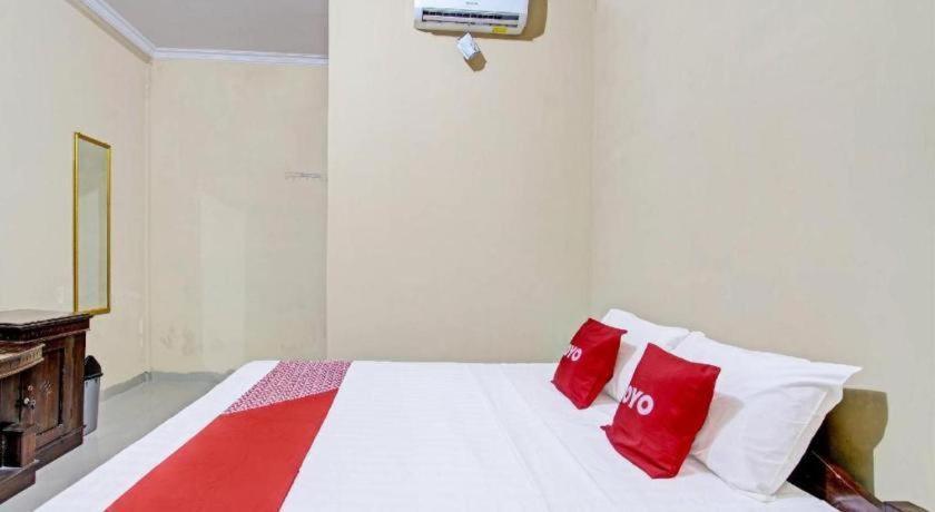 Oyo 91353 Hotel Surya Andesa Klaten Exterior foto