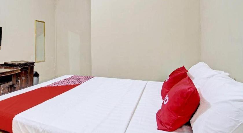 Oyo 91353 Hotel Surya Andesa Klaten Exterior foto